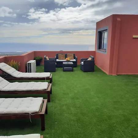 Casa Alberto Santos *